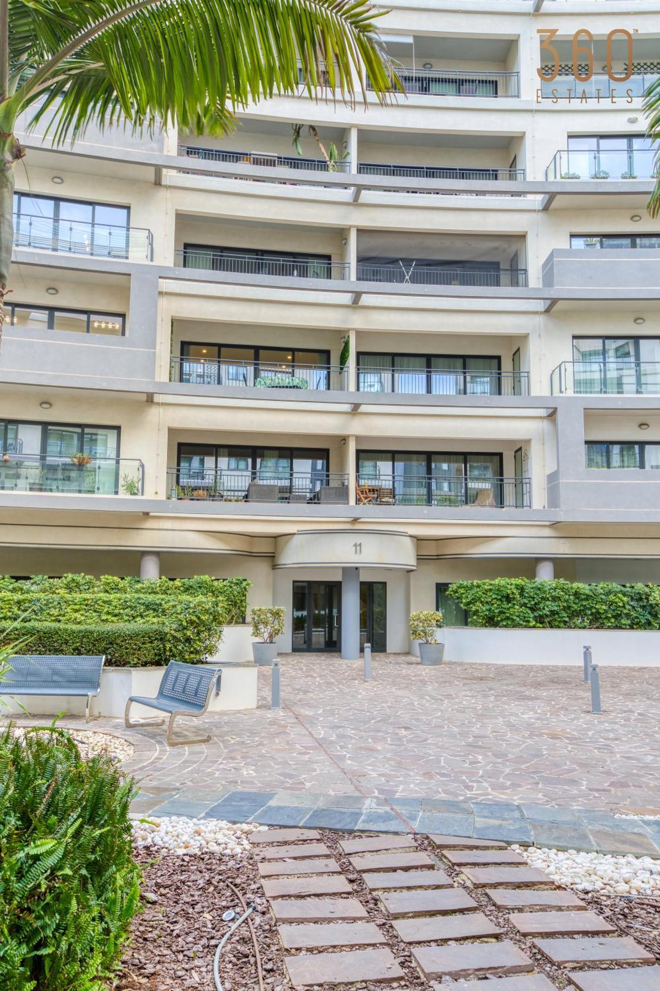 Designer, Luxurious 3br In Pender Gardens By 360 Estates Saint Julian's
