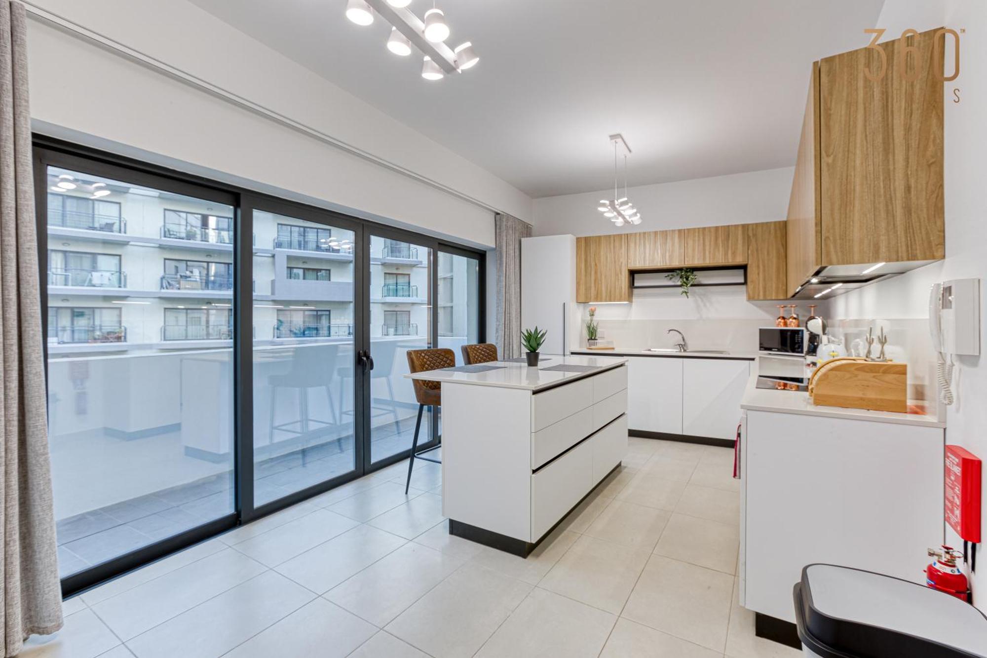 Designer, Luxurious 3br In Pender Gardens By 360 Estates *