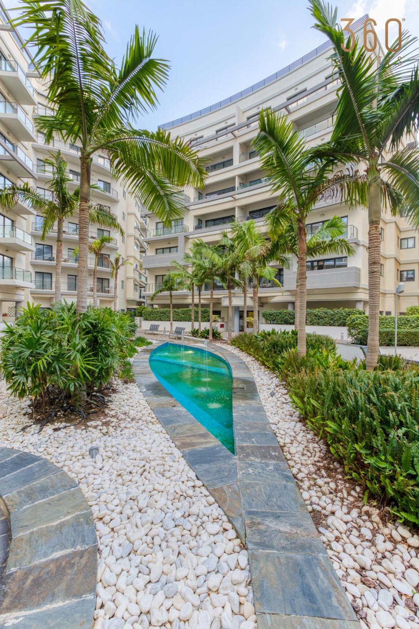 Apartment Designer, Luxurious 3br In Pender Gardens By 360 Estates *