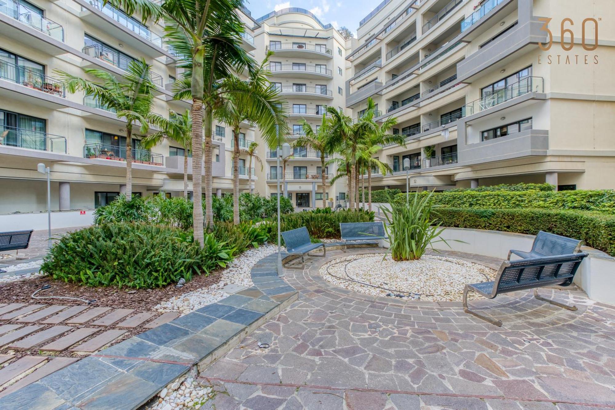 Designer, Luxurious 3br In Pender Gardens By 360 Estates Apartment