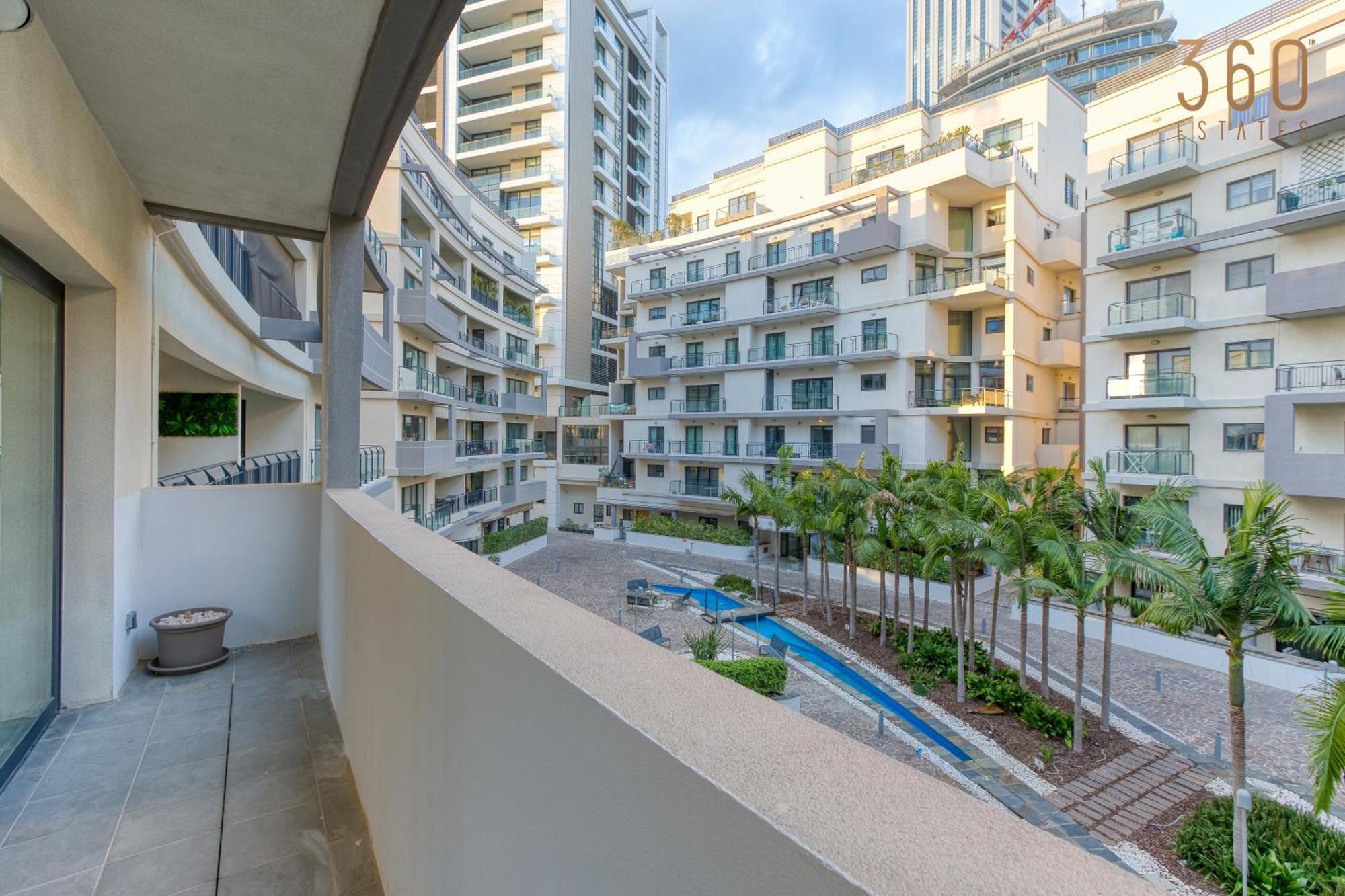 Designer, Luxurious 3br In Pender Gardens By 360 Estates Apartment