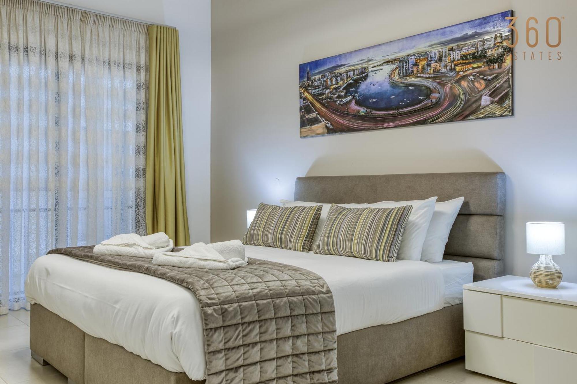 Apartment Designer, Luxurious 3br In Pender Gardens By 360 Estates *