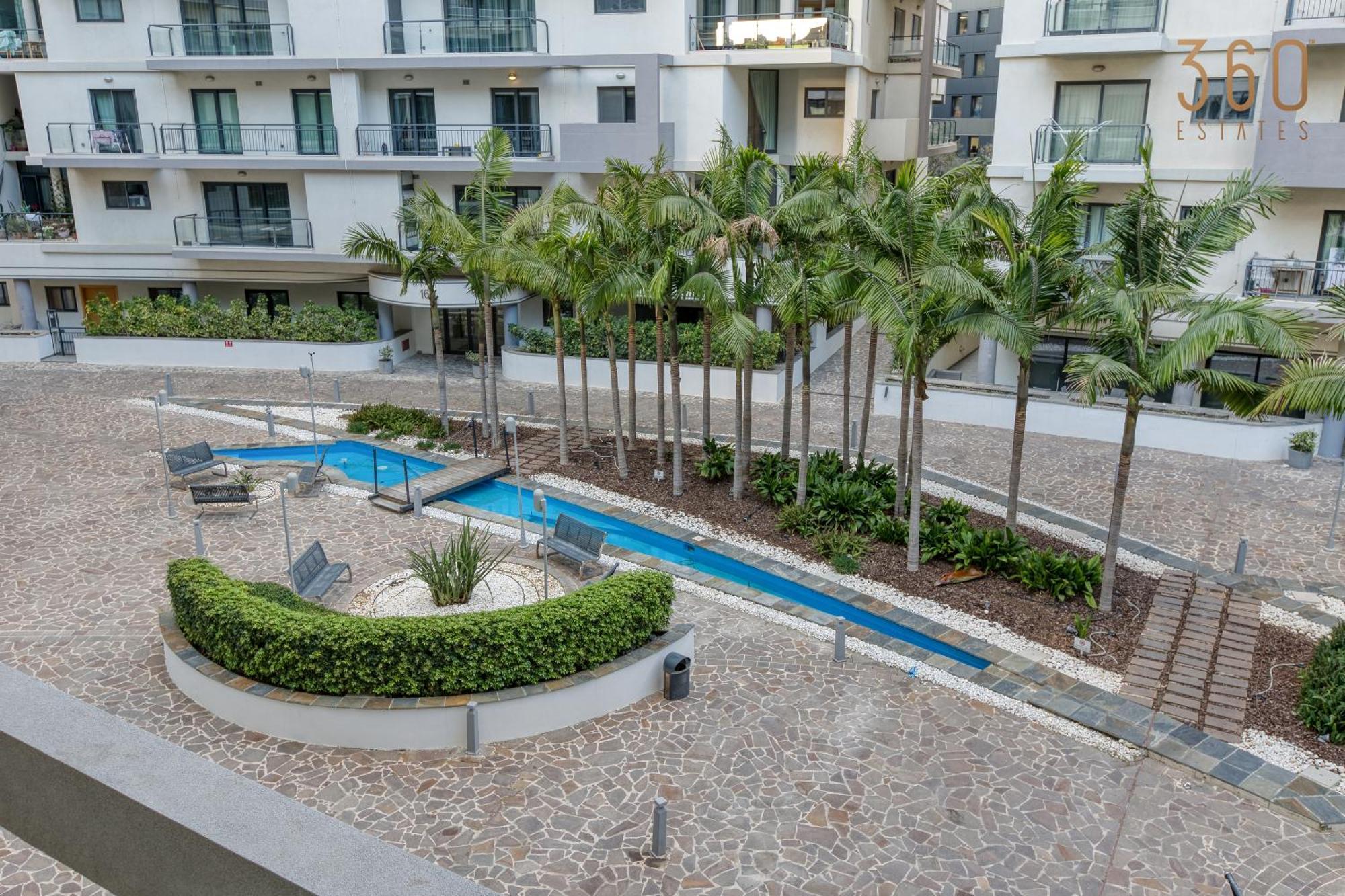 Apartment Designer, Luxurious 3br In Pender Gardens By 360 Estates *
