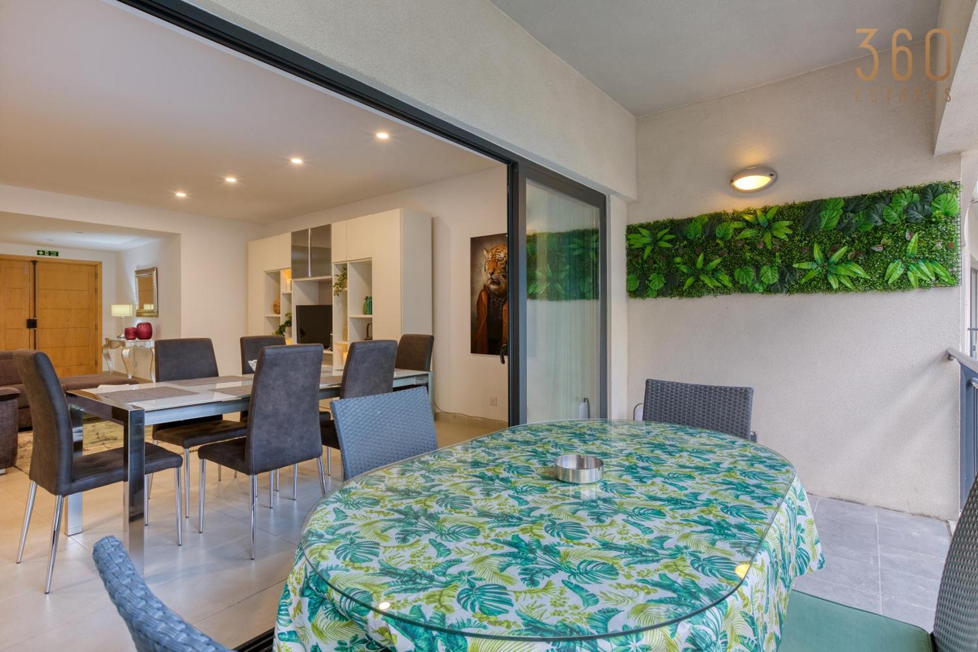 Designer, Luxurious 3br In Pender Gardens By 360 Estates Apartment