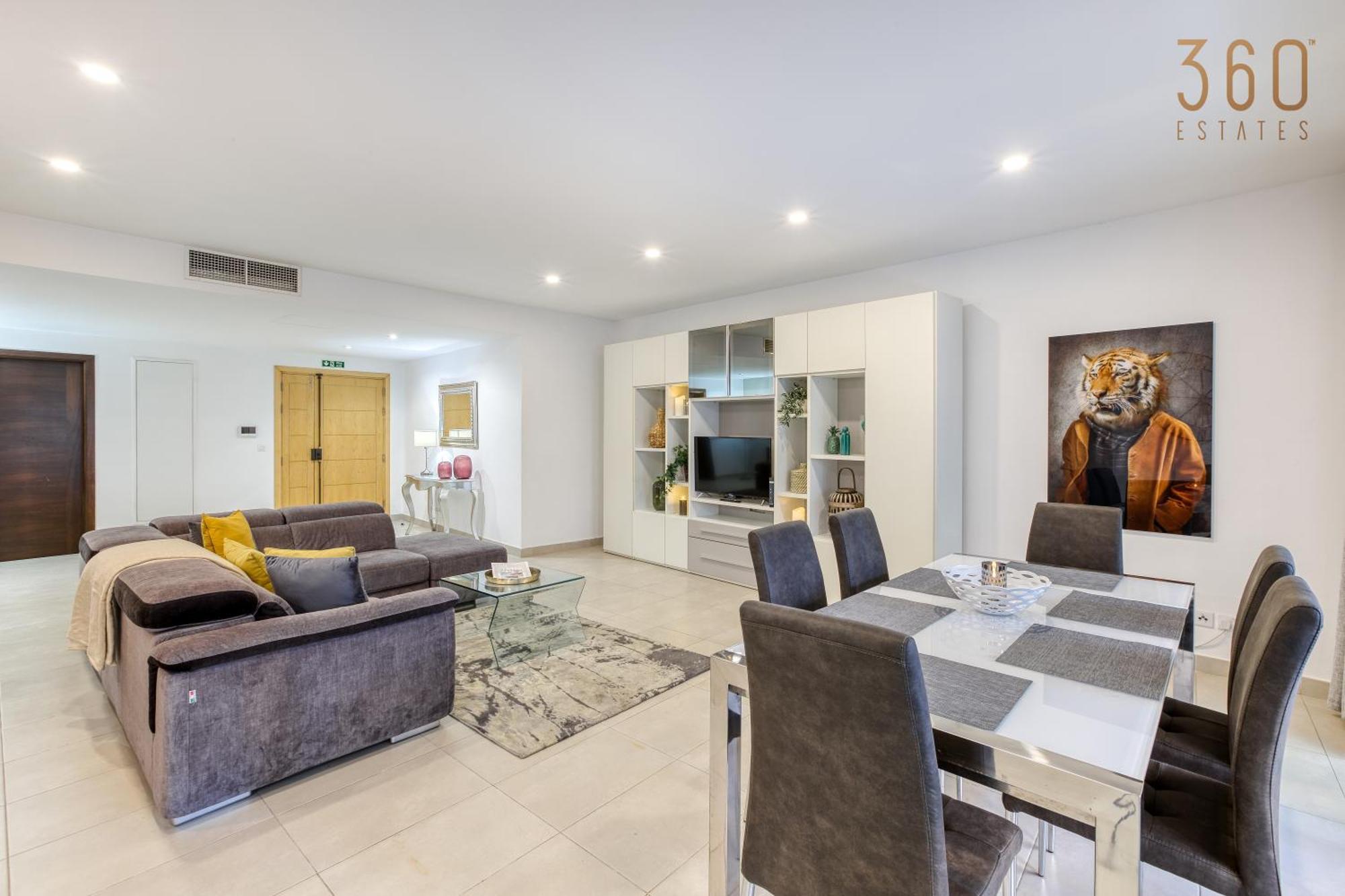 Apartment Designer, Luxurious 3br In Pender Gardens By 360 Estates *