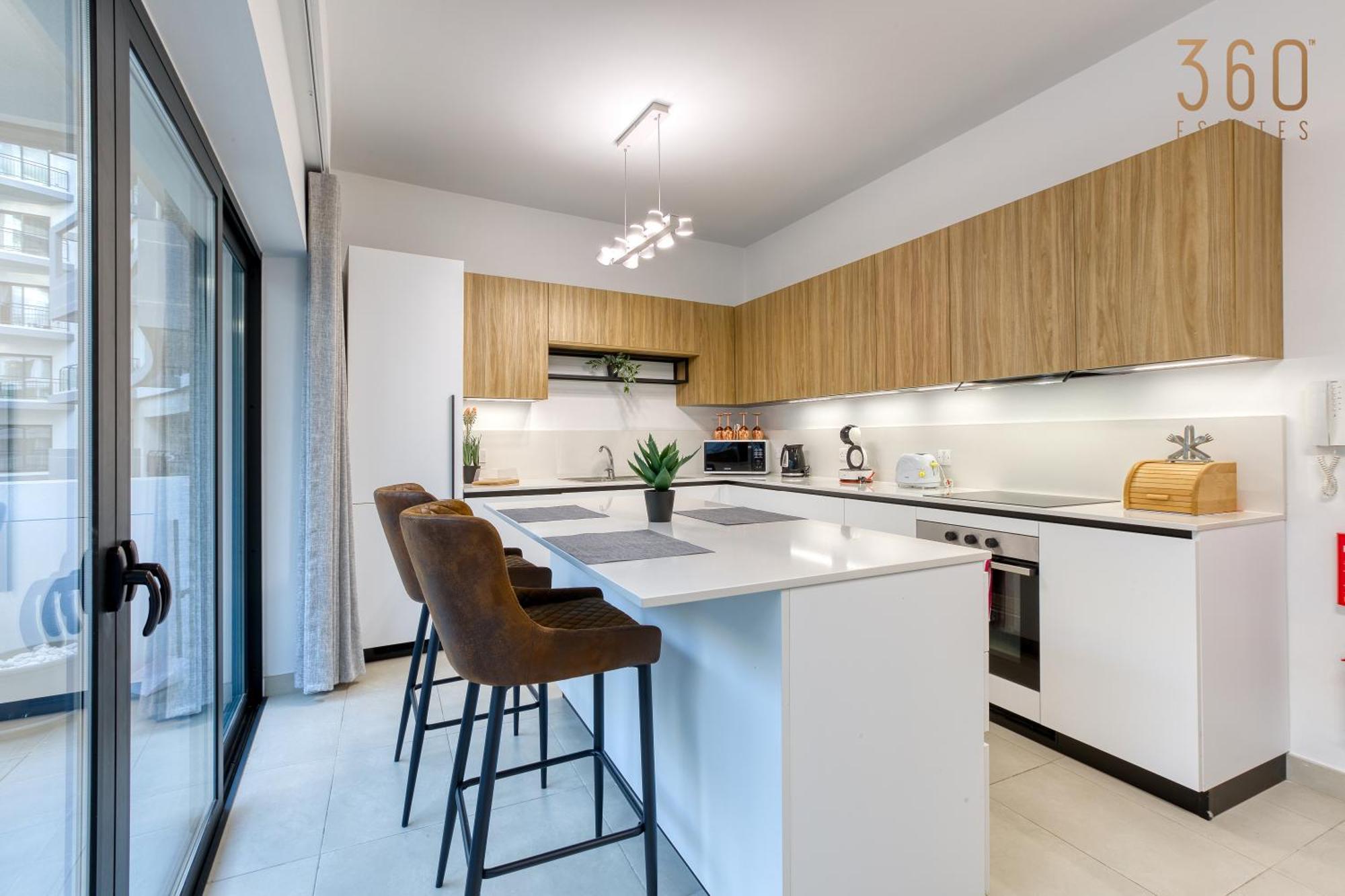 Designer, Luxurious 3br In Pender Gardens By 360 Estates *