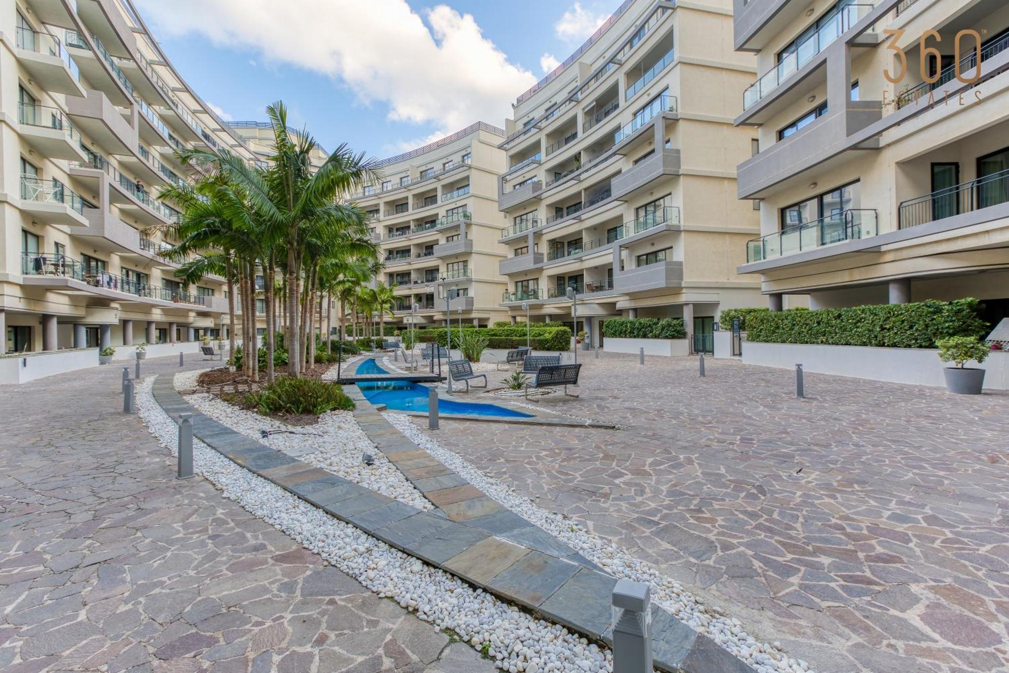 Apartment Designer, Luxurious 3br In Pender Gardens By 360 Estates *